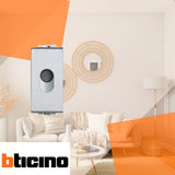 MODULO CON SALIDA PARA CABLE 1 MODULO PLATEADO NT4953 LIVING Y LIGHT