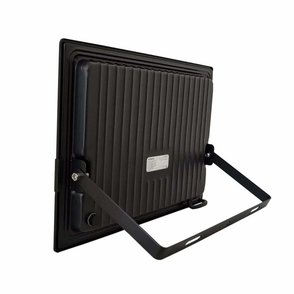 REFLECTOR IP65 JETA FLOOD 200W 5000K 120V-240