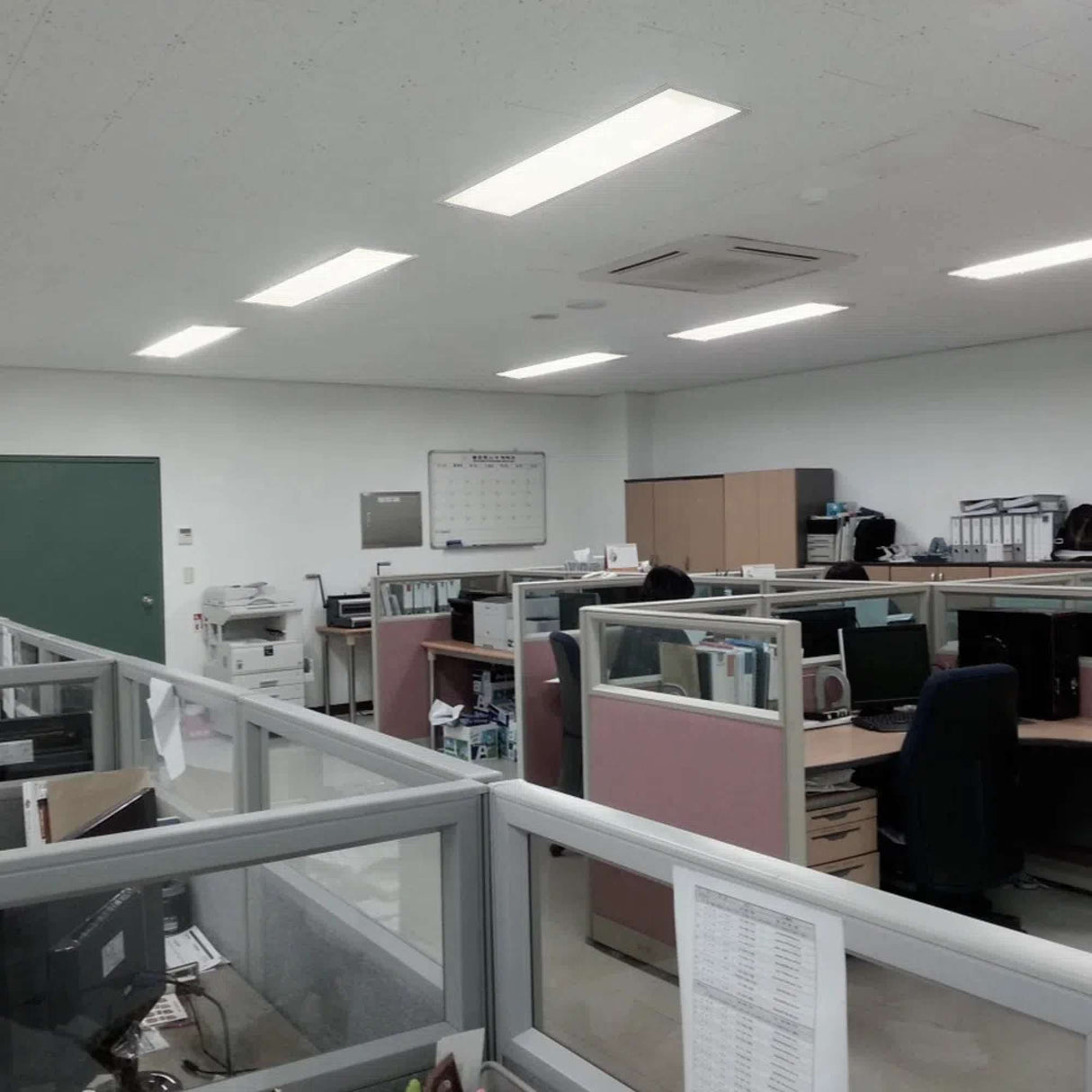 PANEL LED DOMUS II TECNOLITE PARA SUSPENDER O EMPOTRAR 45W LUZ BLANCA NEUTRA LED INTEGRADO