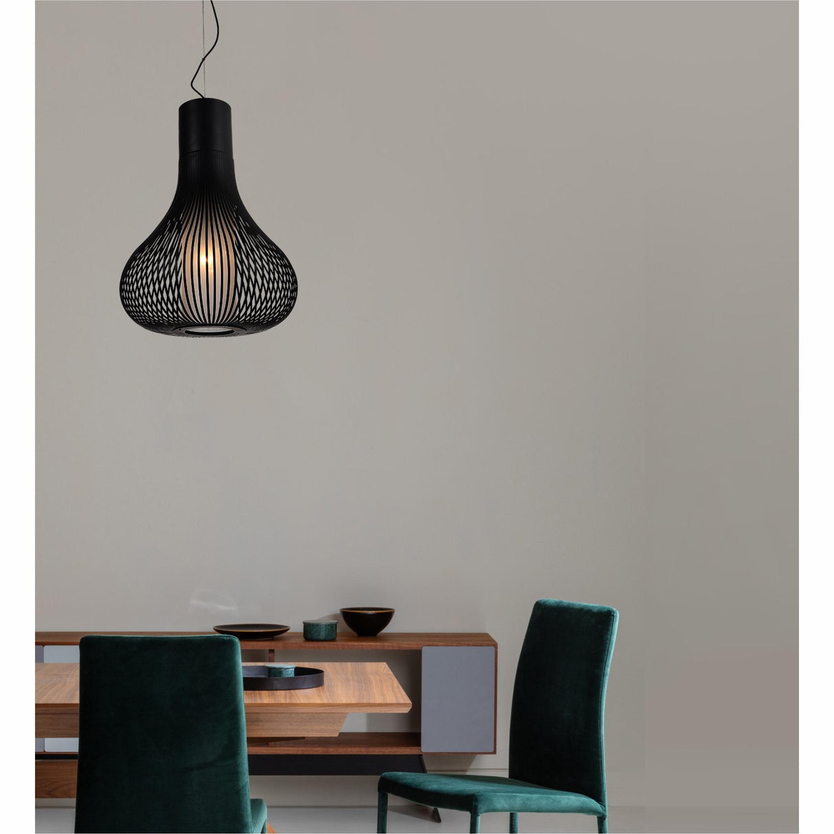 COLGANTE CHICO 40W E26 NEGRO