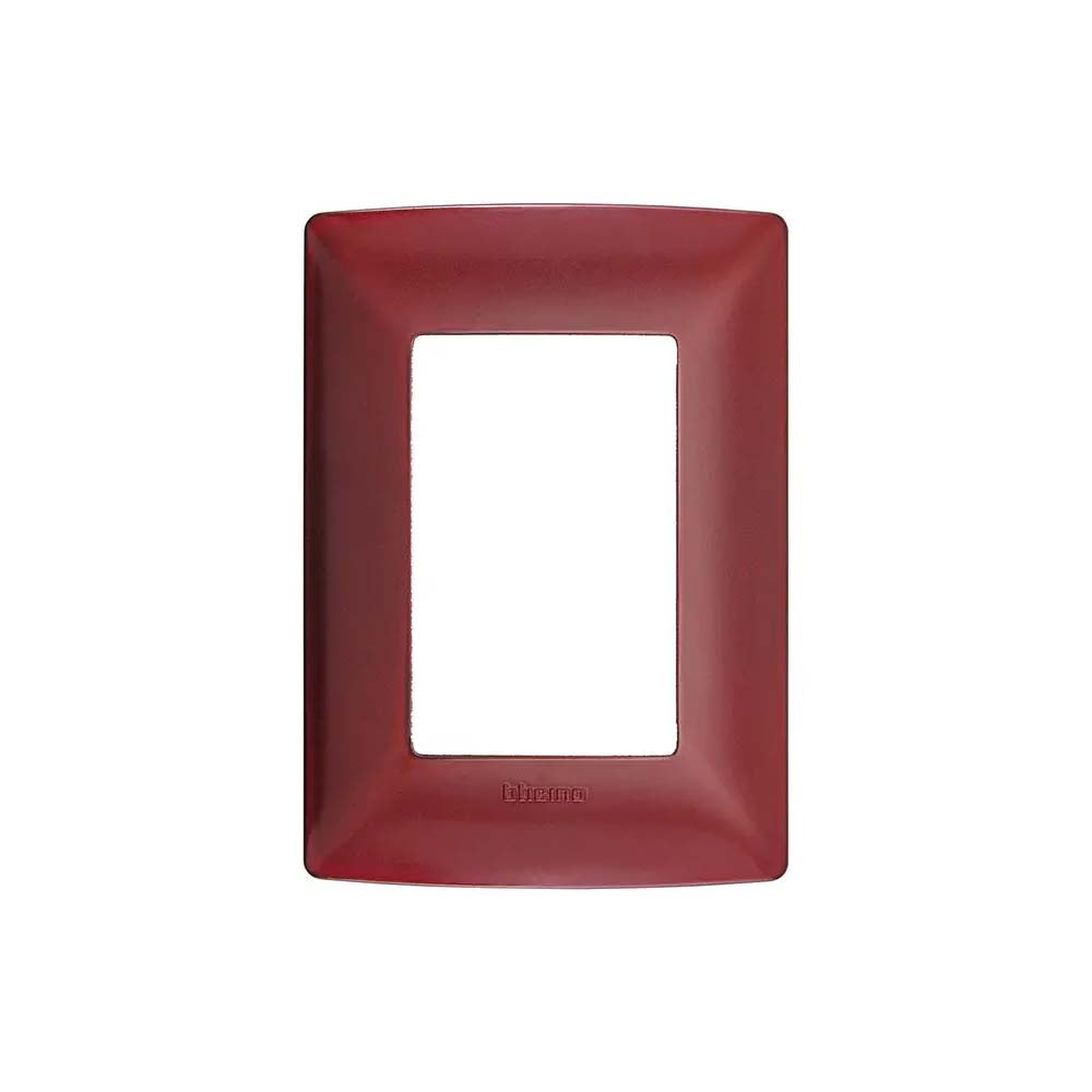 PLACA LACADA BTICINO CON CHASIS RUBÍ 3 MÓDULOS QZ4803M3XRM