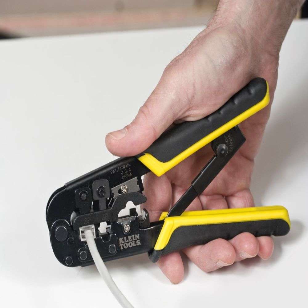 PINZA PONCHADORA RJ22-RJ11/RJ12 Y RJ45 CON MATRACA (PELACABLE Y CORTACABLE) KLEIN TOOLS