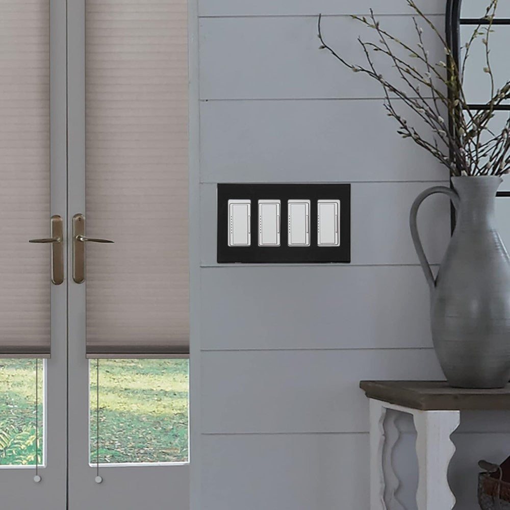 PLACA DECORA PLUS 4 UNIDADES NEGRA MCA LEVITON