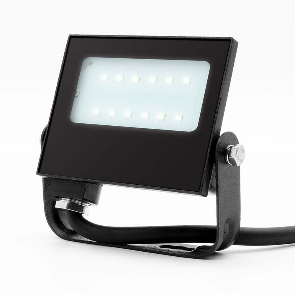 REFLECTOR LED PARA EXTERIOR 10W 100-240V 900LM 6500K NEGRO TECNOLITE