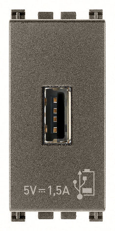 UNIDAD ALIMENTACION USB 5V. 1.5A. 1 MOD. 120-240V. METAL ARKE VIMAR