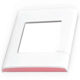 PLACA DE 3 MÓDULOS COLOR BLANCO CON PERFILES LATERALES COLOR FLAMINGO