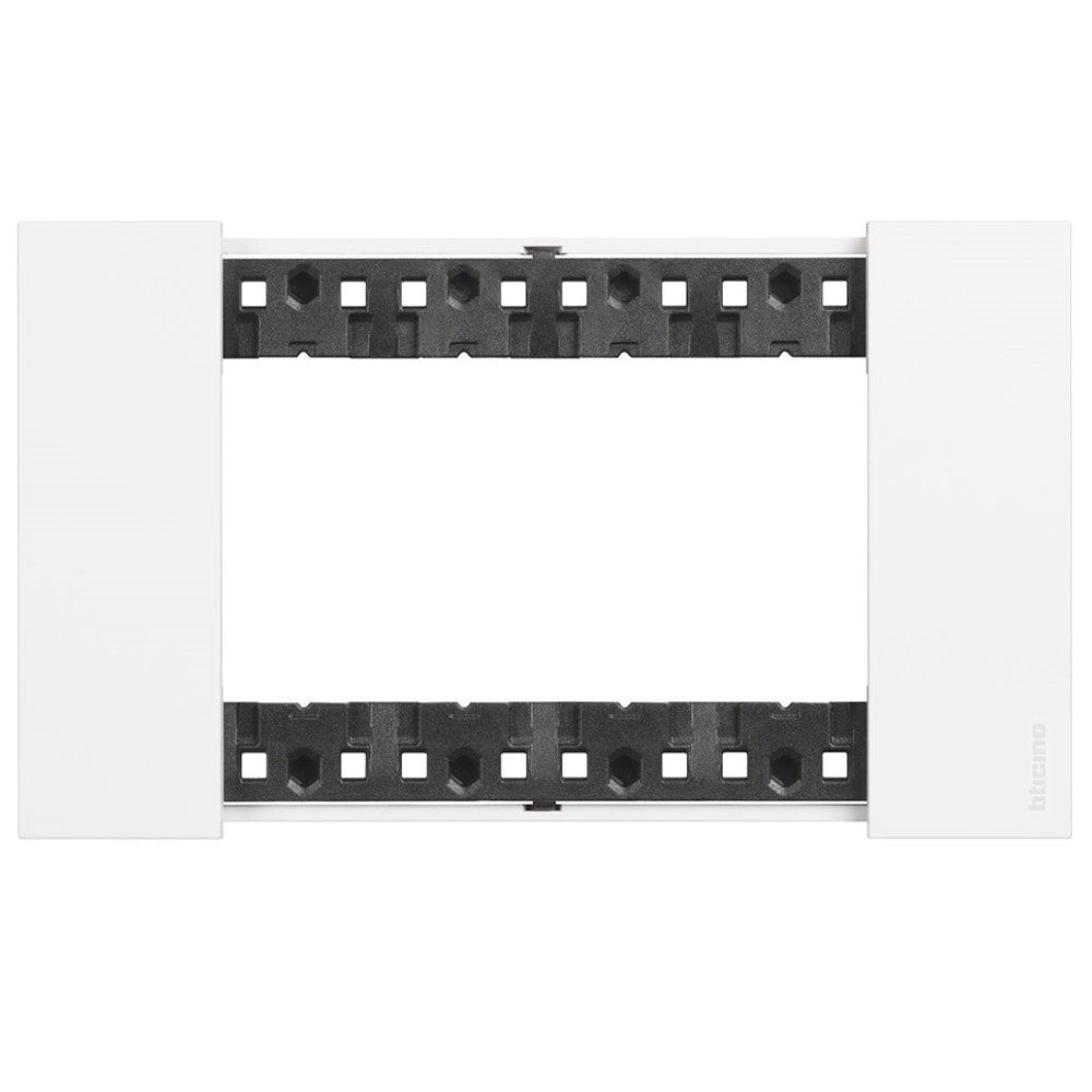PLACA COLOR BLANCO 4 MOD LIVING NOW