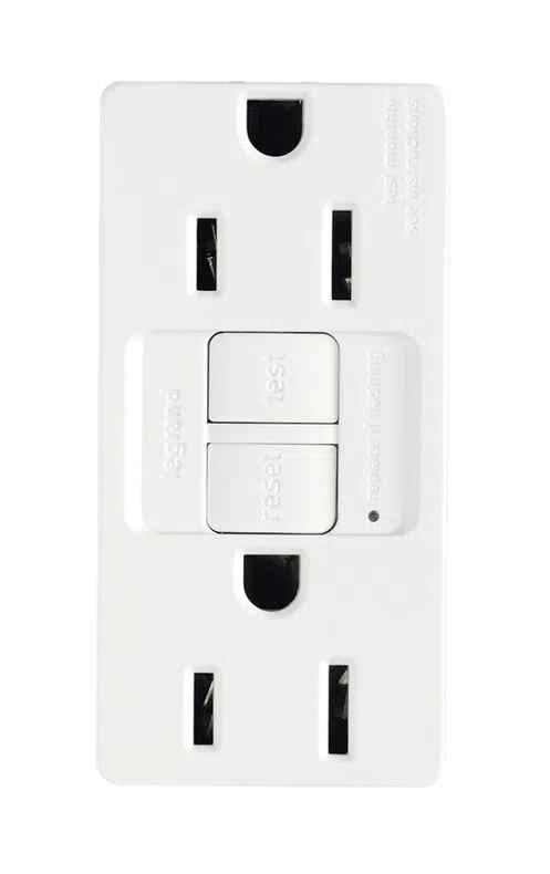 TOMA DE CORRIENTE DÚPLEX BTICINO15A 125V 3 MÓDULOS AUTOPROTEGIDA CON ICFT  QZ4028GFCG6